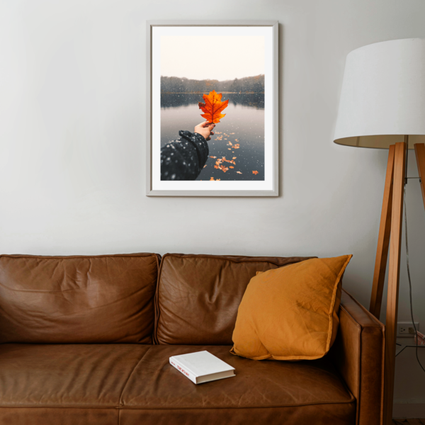 Plakat Dłoń z Jesiennym Liściem Posteran Plakaty Obrazy